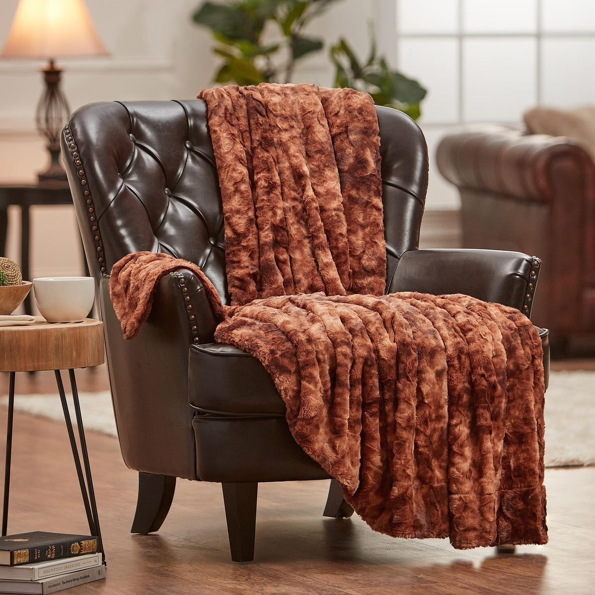 Dasher faux 2025 fur throw