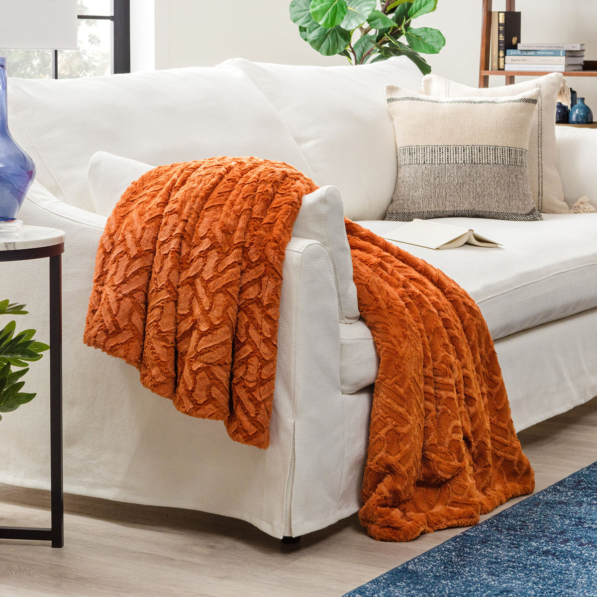 Dasher faux fur discount throw