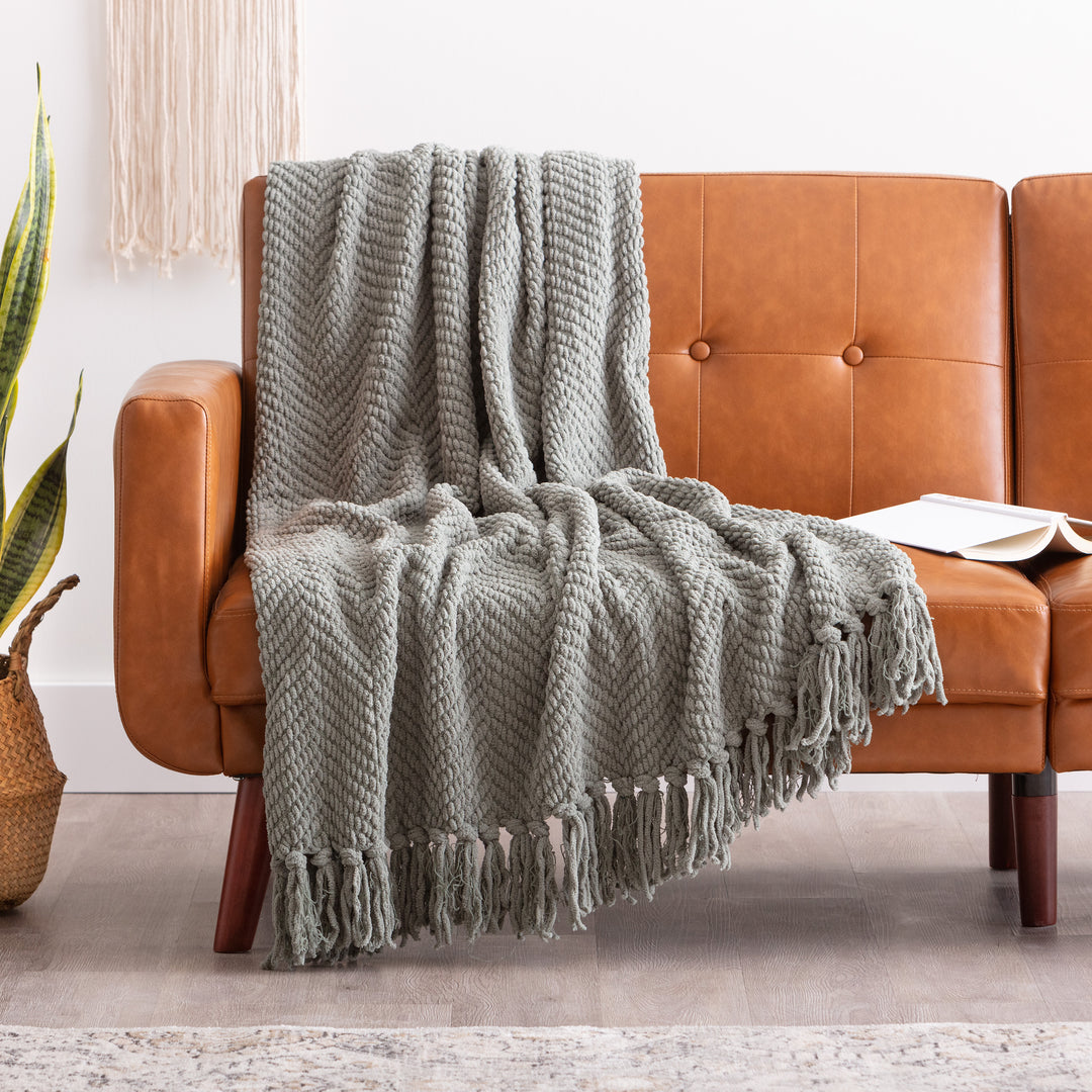 5 Cozy Throw Blanket Styles for Every Home - Chanasya